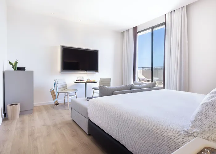 Innside By Melia Oceanic 4* Valencia