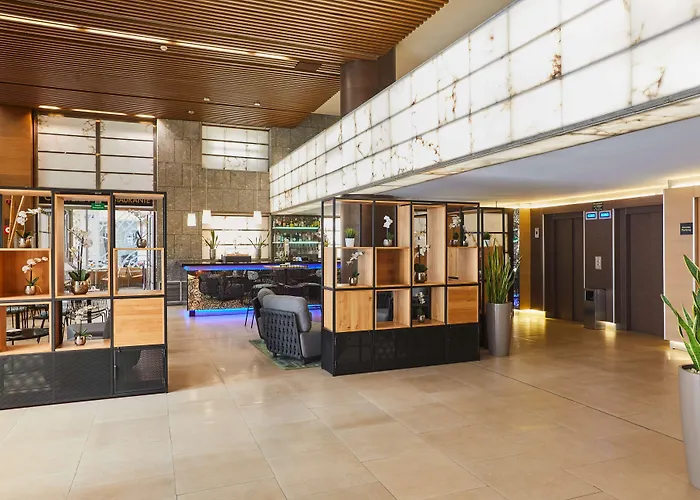 Silken Puerta Szálloda