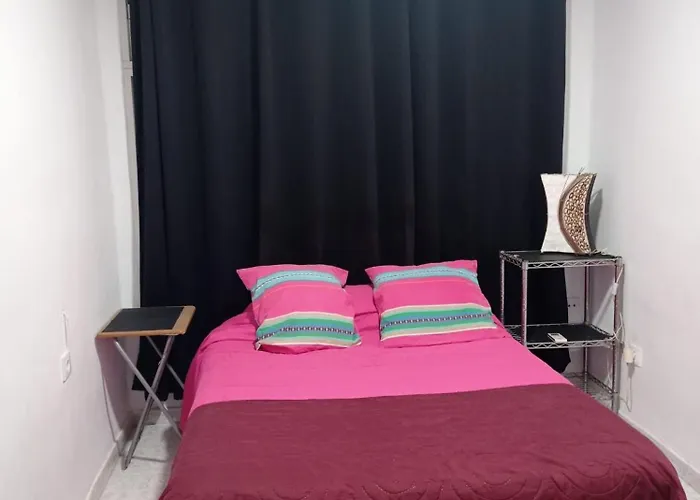 Centro 3 Compartido Δωμάτια σε οικογενειακή κατοικία