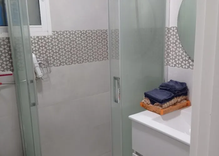 Couette-café 1 En Piso Compartido Familiar-valencia Centro