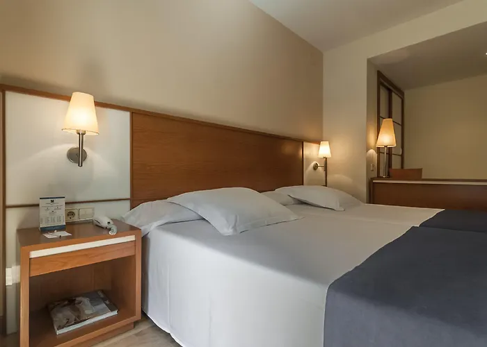Rh Sorolla Centro Hotel 3*