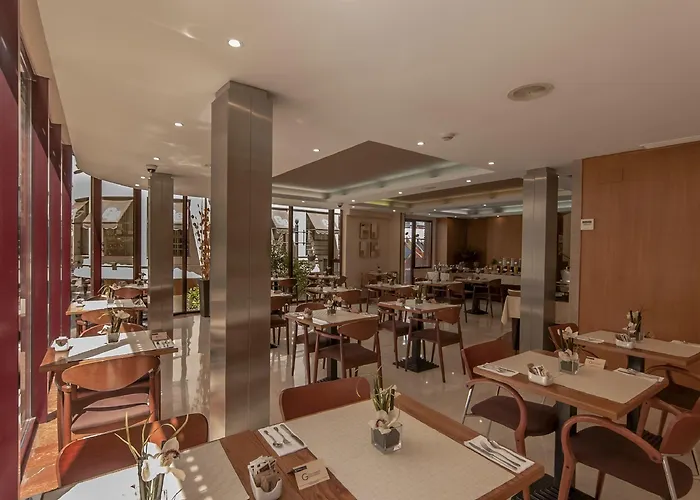 Rh Sorolla Centro 3*