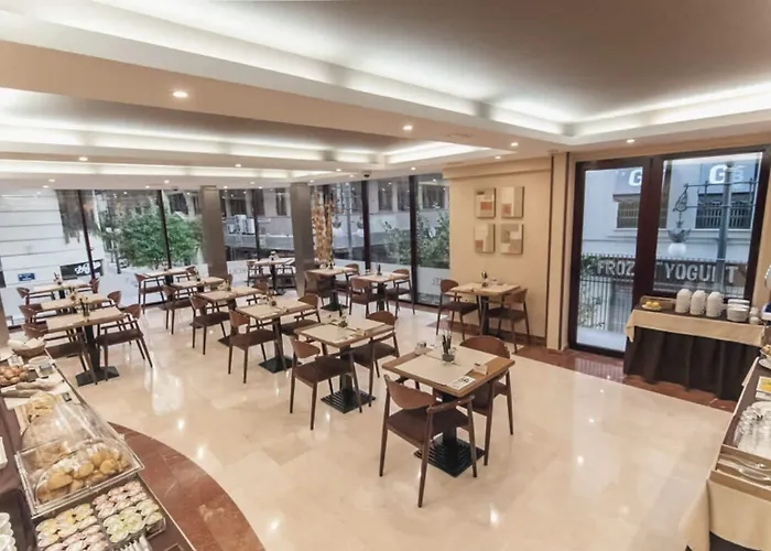 فندق Rh Sorolla Centro 3*