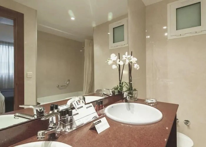 Rh Sorolla Centro Hotel