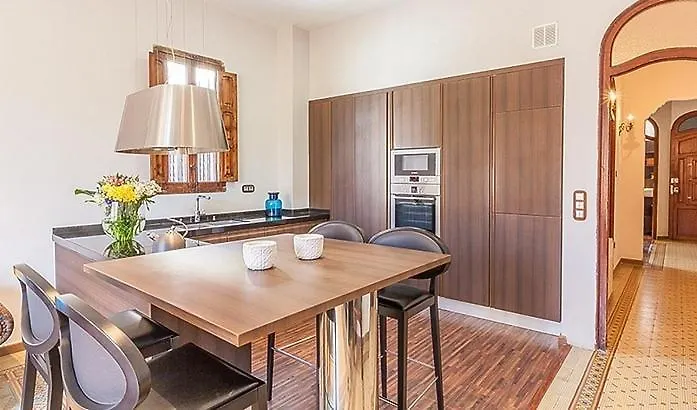 Beautiful House With Terrace 아파트