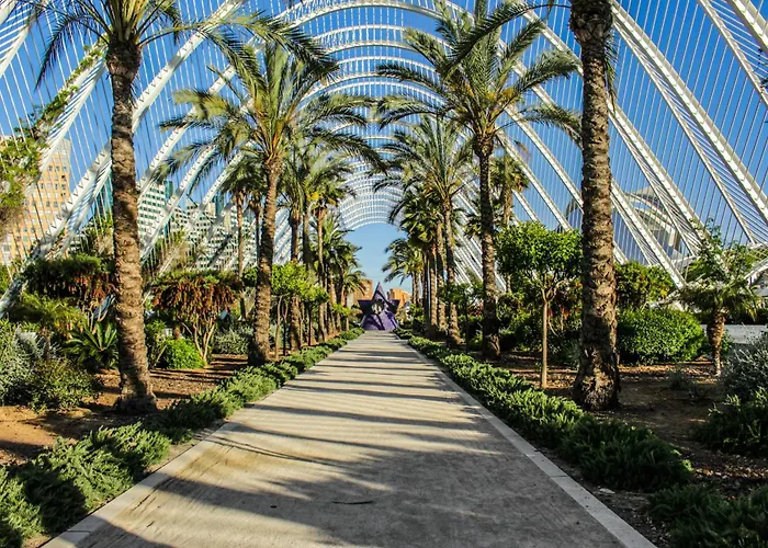 Travel Habitat Jardin Ayora فالنسيا