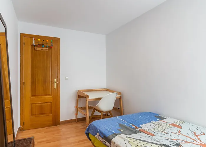 Invalencia - Vidal Puerto De 3 Bdrm