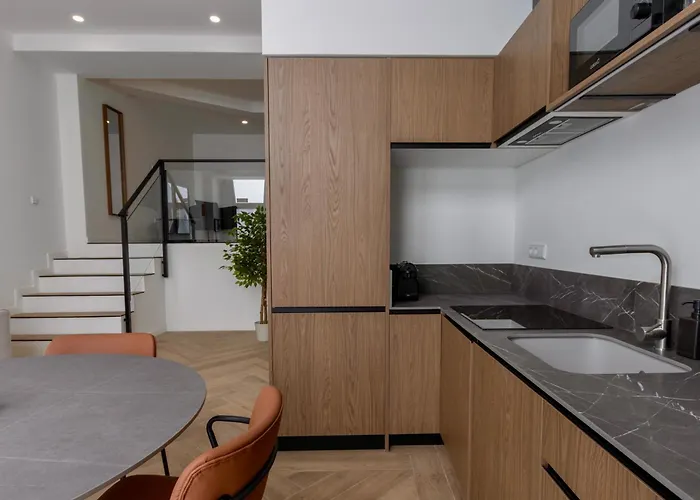 Boutique - One Tower Apartment