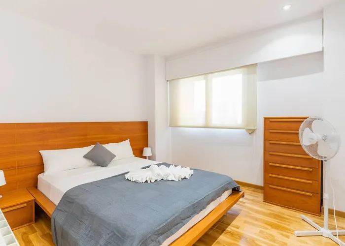 아파트 Invalencia Primado 3 Bdrm & 2 Wc 발렌시아