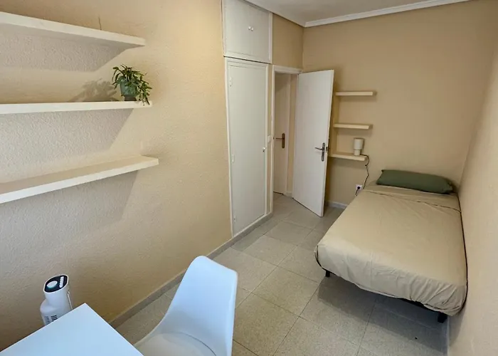 1st Line Direct Access Private Parking 아파트 *