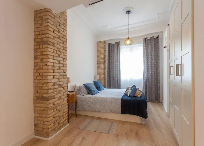 With Terrace In Extramurs Διαμέρισμα *