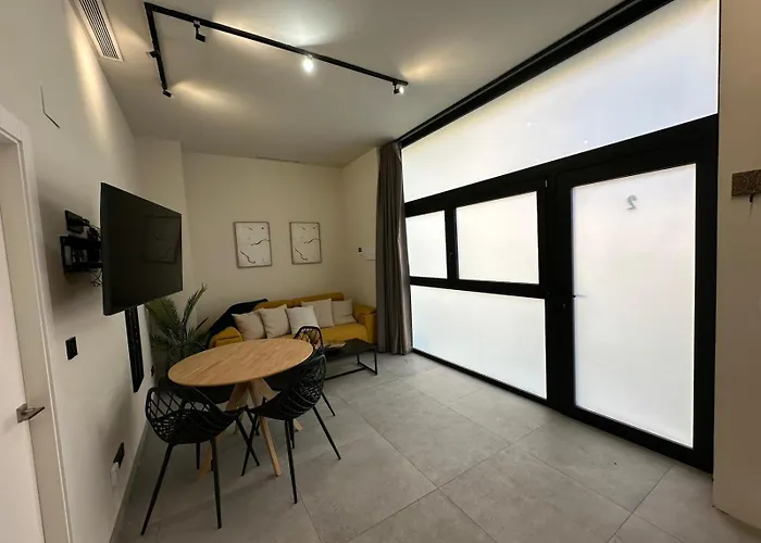 Travel Habitat Jardin Ayora * فالنسيا