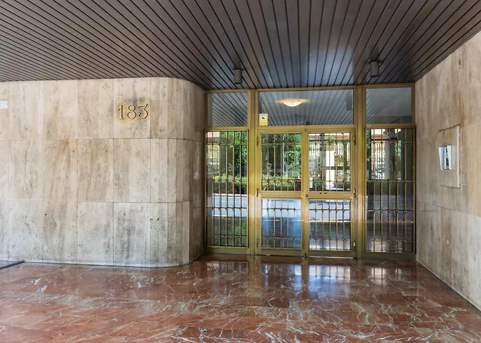 아파트 Invalencia Primado 3 Bdrm & 2 Wc 발렌시아