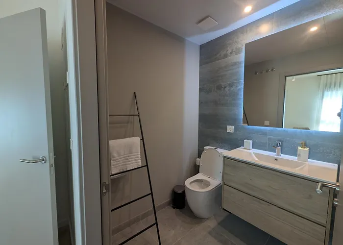 Port Corporate Living *