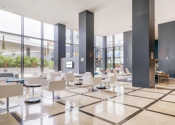 Hotel Ilunion Aqua 4 4*