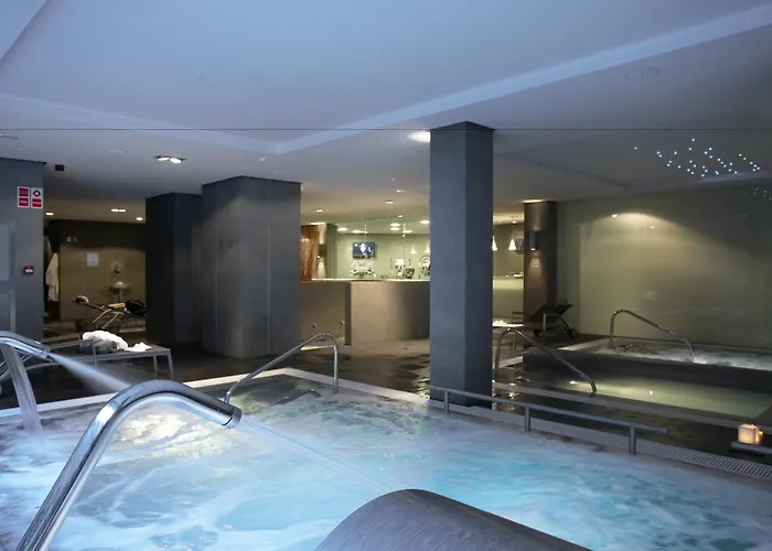 瓦伦西亚普里默斯酒店 4*