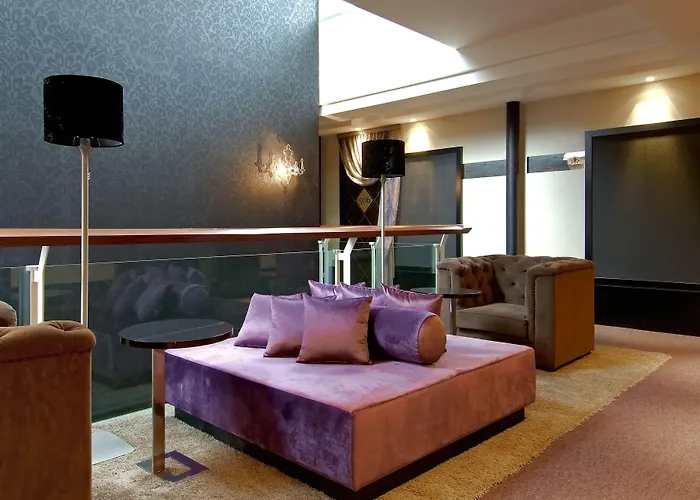 호텔 Vincci Palace 4*