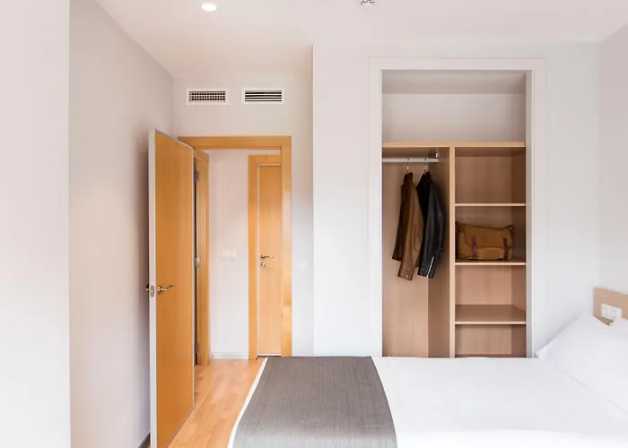 فلاتس سويداد دي لاس سينسياس * فالنسيا