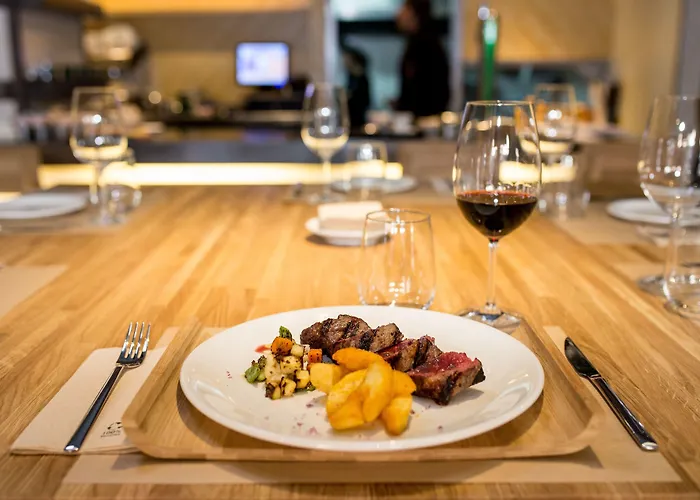 公寓 法兰西亚夫拉特斯达德拉斯森西亚酒店 *