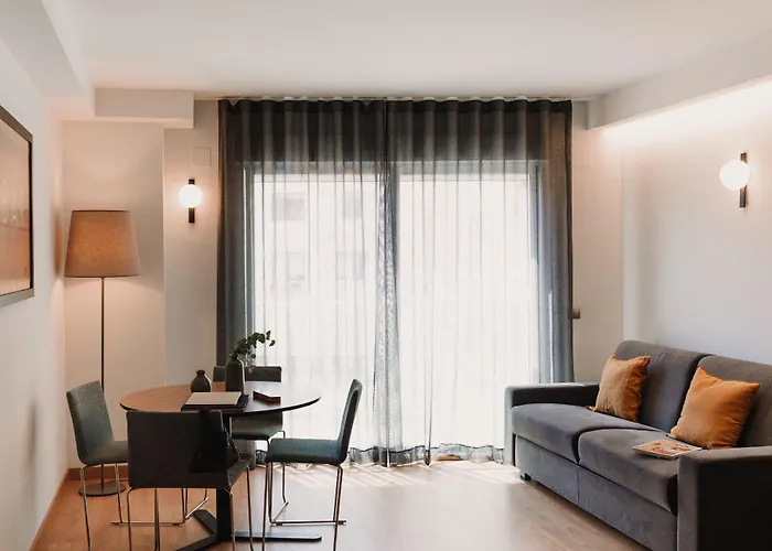 Parker The Urban Flats アパート *