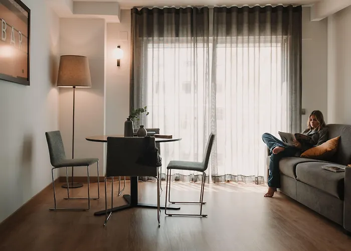 アパート Parker The Urban Flats