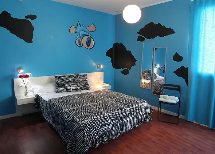 Purple Nest * Valencia