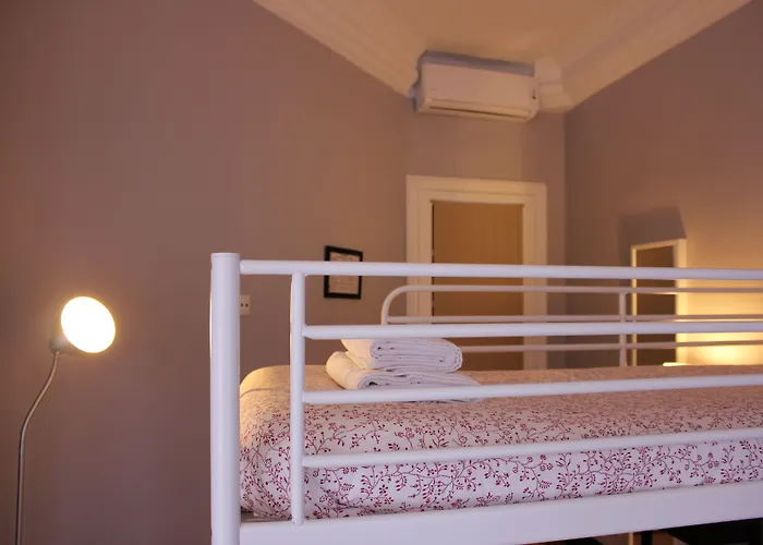 Szálloda Hi Canovas