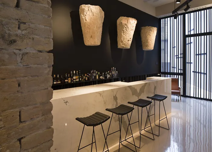 كارو فالنسيا