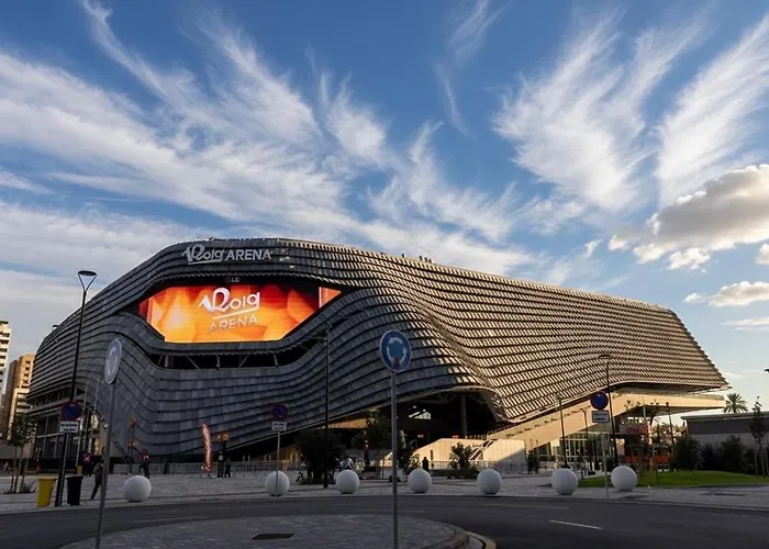 Precioso Con A/a En Ruzafa Con Terracita Privada Y Acceso A Un Jardin, 2-3 Personas Апартаменты