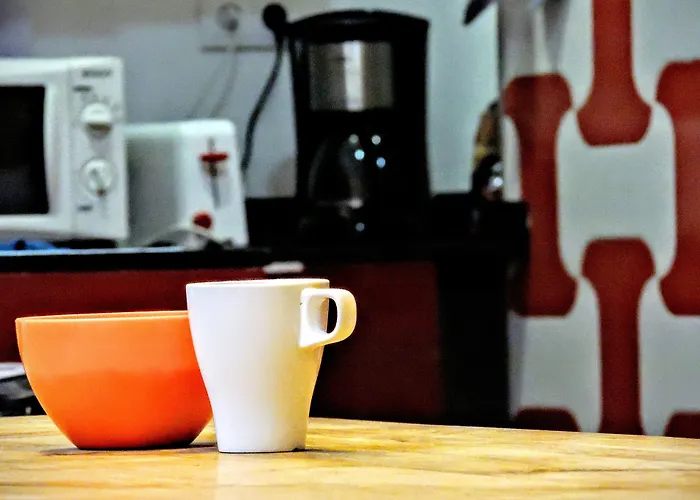 Hostel Youth By Feetup