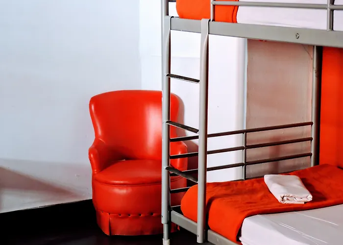 Feetup Backpackers *