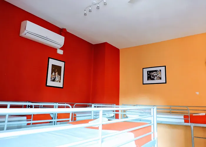 Feetup Backpackers *