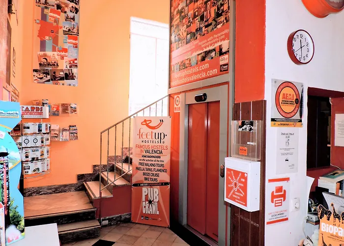 Hostel Feetup Backpackers *