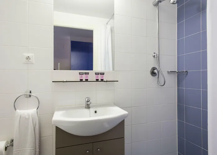 Residencia Universitaria Resa Damia Bonet * Valencie