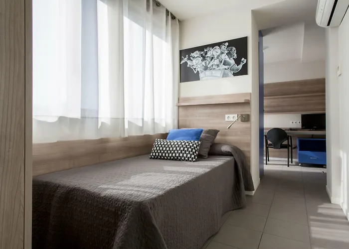 Residencia Universitaria Resa La Concepcion Vandrarhem *