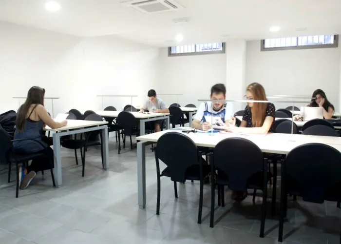 Residencia Universitaria Resa La Concepcion Hostel Βαλένθια