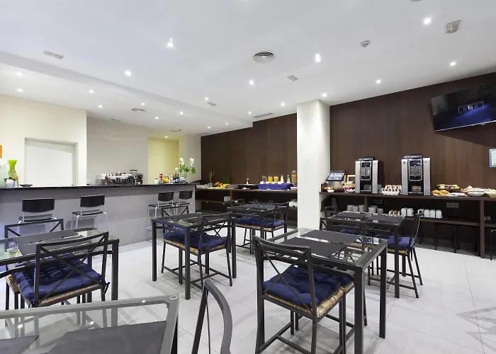 Olympia Universidades Hotel 3*