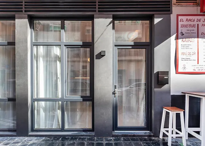 Era Deluxe Oasis 2 Near The