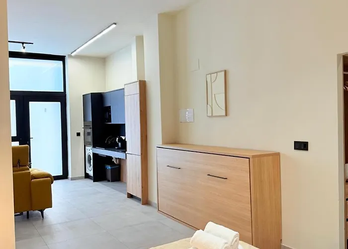 Travel Habitat Jardin Ayora شقة *