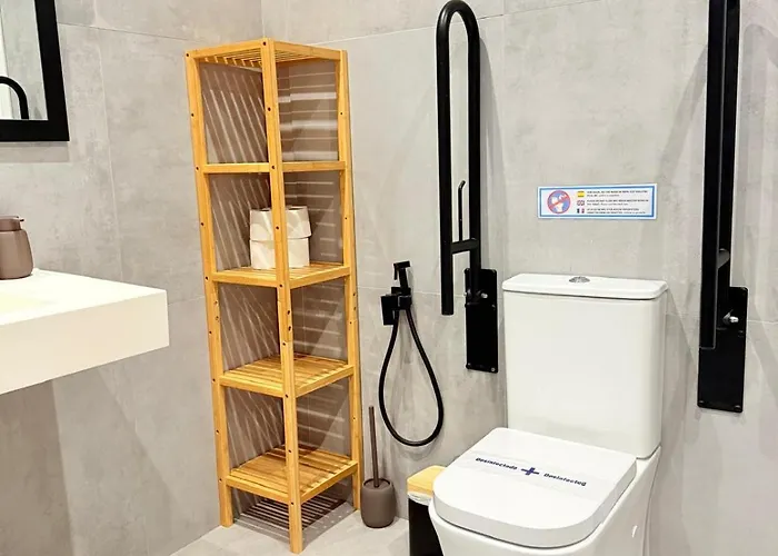 Travel Habitat Jardin Ayora * فالنسيا