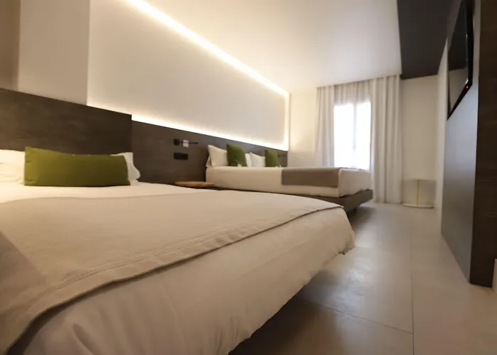 Myr Plaza Mercado & Hotel