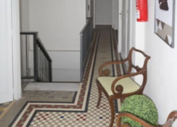 招待所 Nwt Station 2*