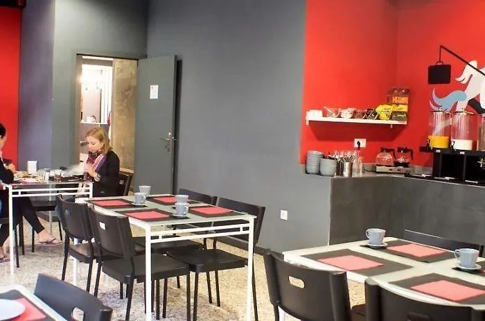 Quart Youth & بيت شباب فالنسيا