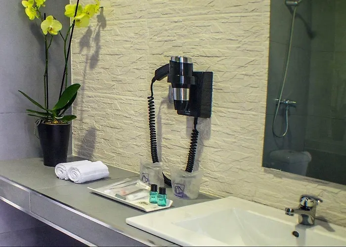 Quart Youth & بيت شباب