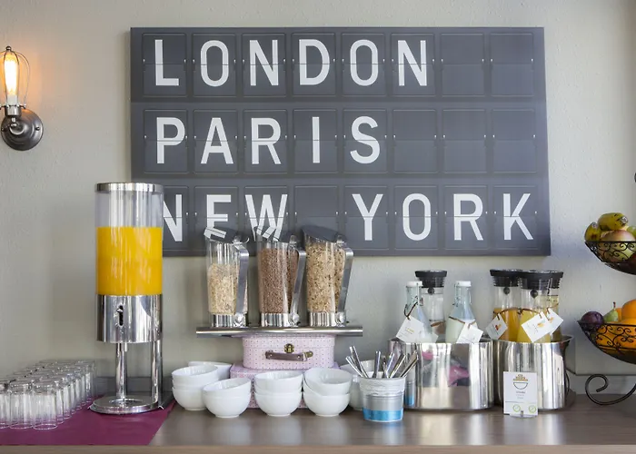 Casual Vintage Hotel