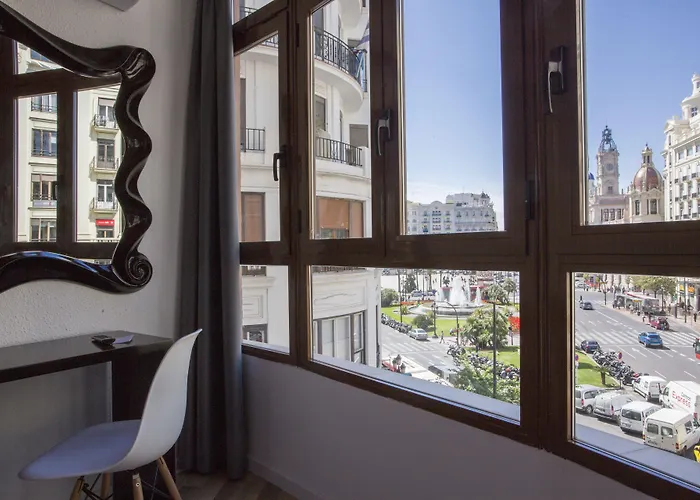 Casual Vintage Hotel Valence