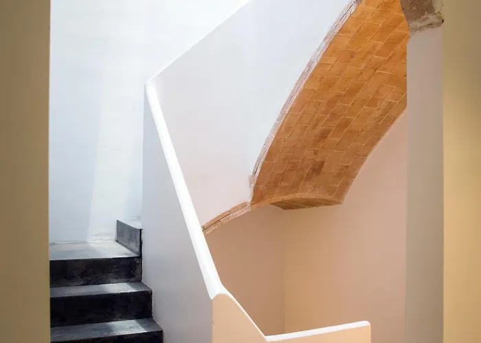 Πανσιόν Ottoh Charm 4*