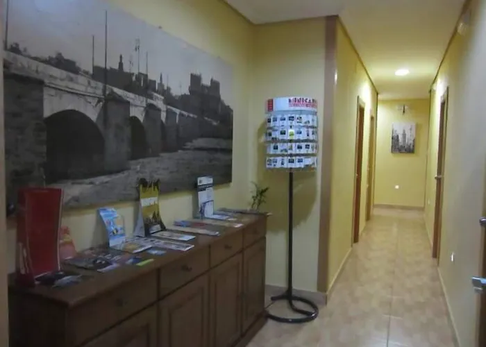 ホスタル アバストス 2*