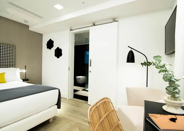 Myr Marqués House 4*