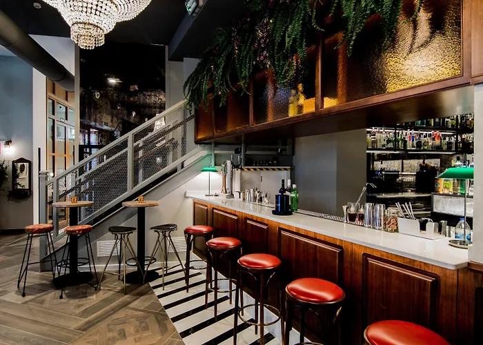 Myr Marqués House 4*